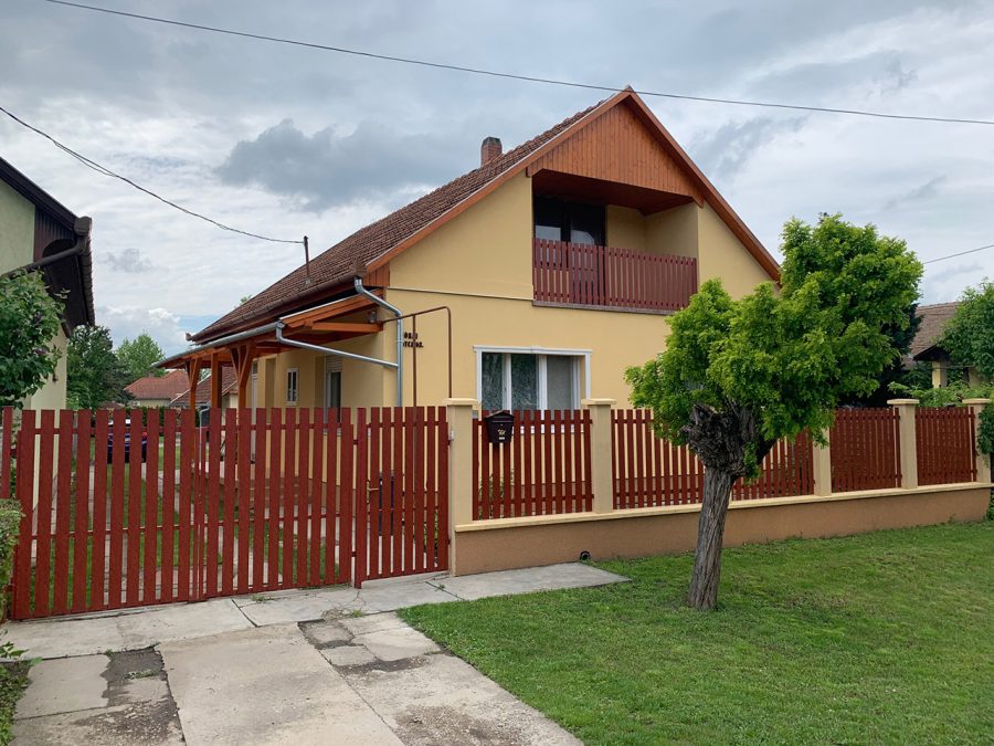 Szarvas Nívó kerítés Szarvas